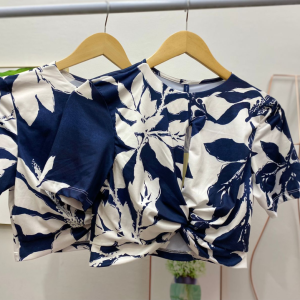BLUSA CROPPED