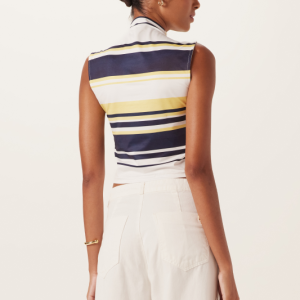 BLUSA JUSTA COM GOLA ALTA